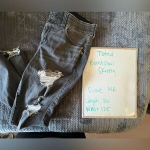 Torrid bombshell jeans grey. Size 14R 💋2/$20